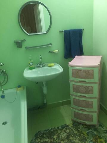 Фото номера Четырехместный номер с ванной комнатой Апартаменты Baranovichi apartment 2 Bedroom and good price г. Барановичи 5