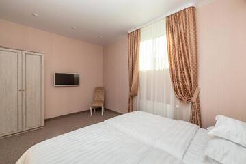 Фото номера Бюджетный двухместный номер с 2 отдельными кроватями Отель Villa Sarra г. Барановичи 4